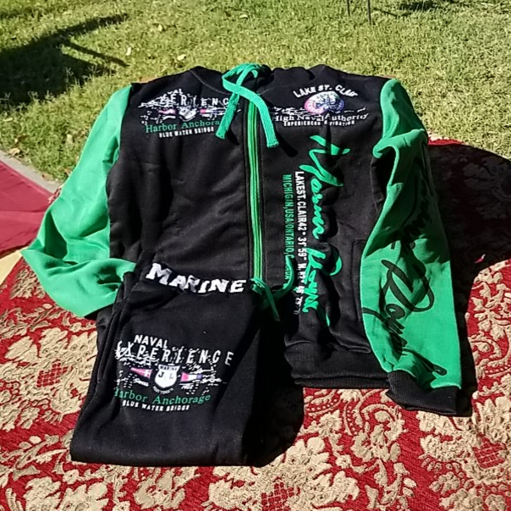 Sport Suit, Hoodie & Bottom Set/Active Wear.
